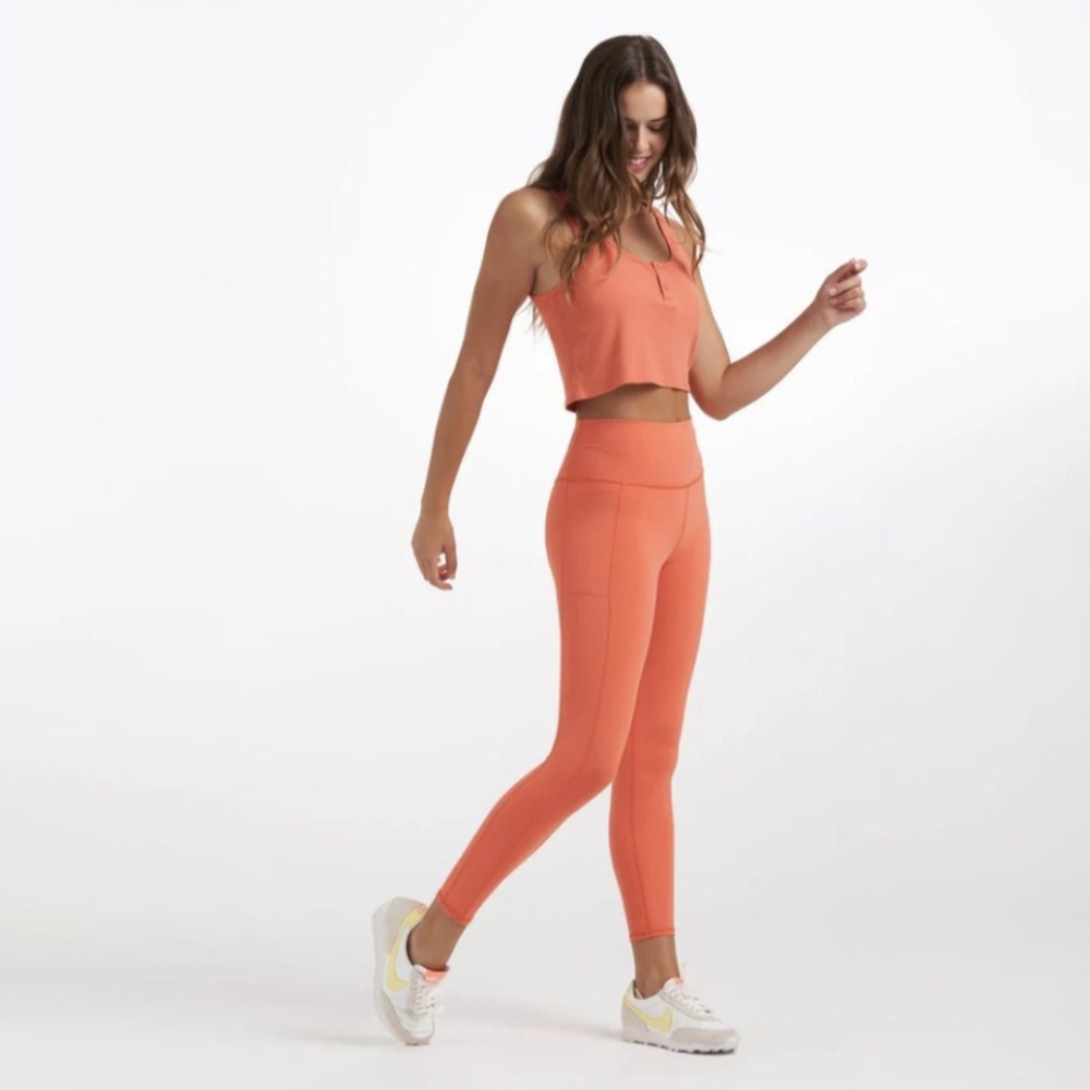 Vuori Studio Pocket Legging Grapefruit Orange Size Medium